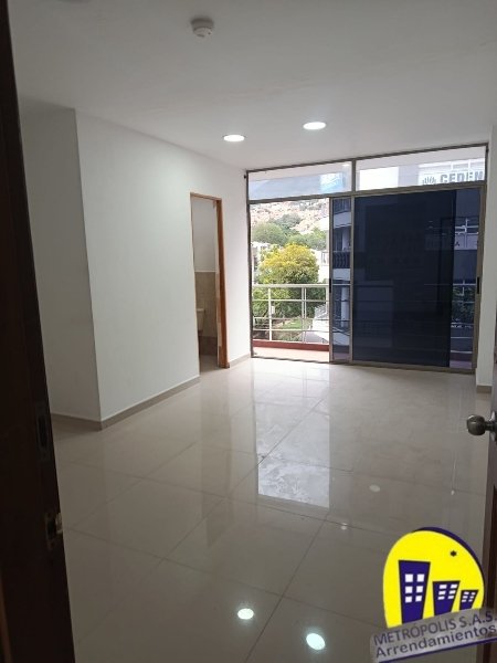 Oficina-Local en Arriendo en Puerta Del Norte